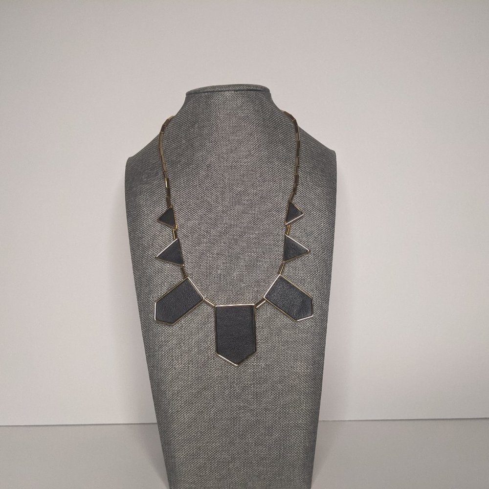 House of Harlow 1960 Nicole Richie Station Necklace Black / Gold / Leath…